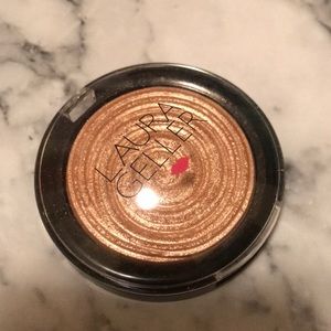 Laura Geller - Baked Gelato Swirl - Gilded Honey